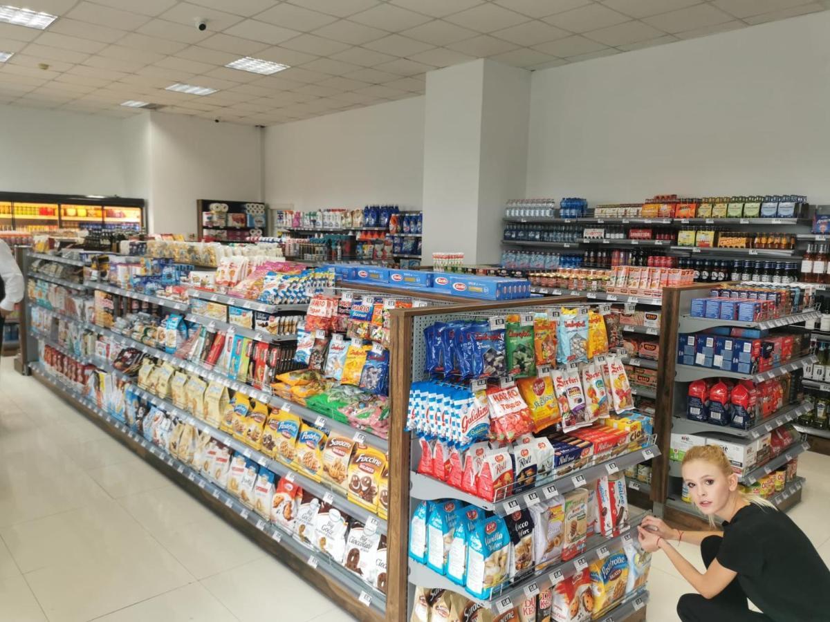 Airport Residence Otopeni Bagian luar foto