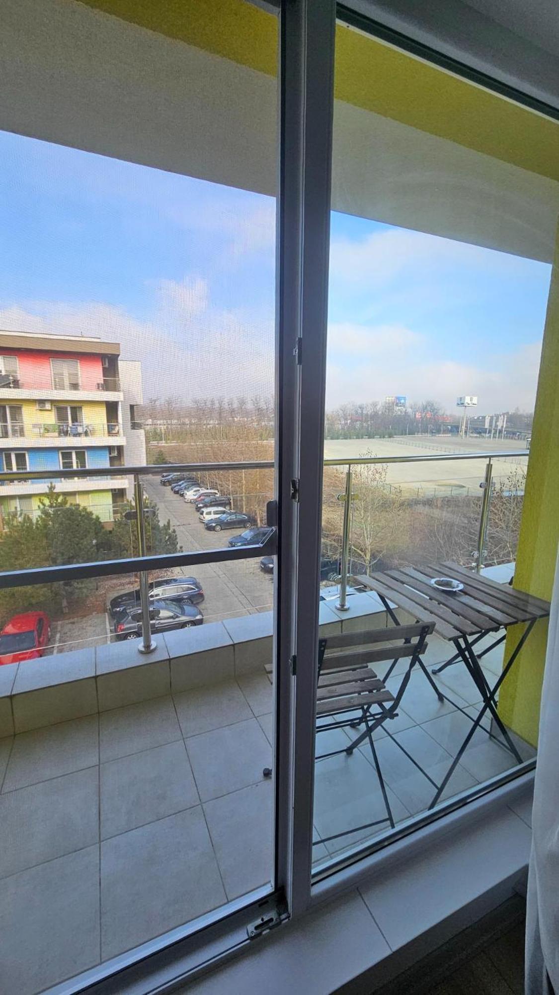 Airport Residence Otopeni Bagian luar foto