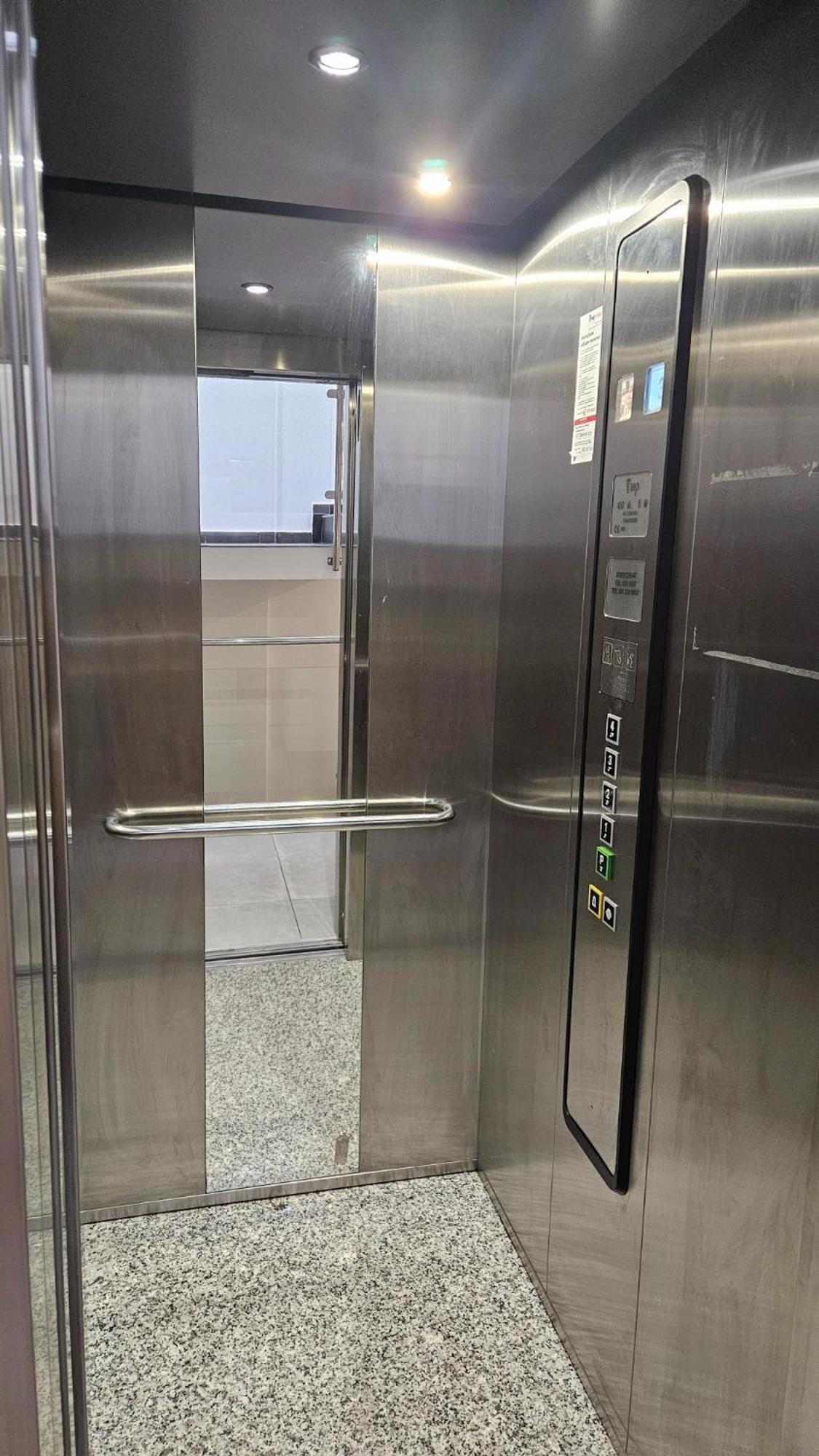 Airport Residence Otopeni Bagian luar foto